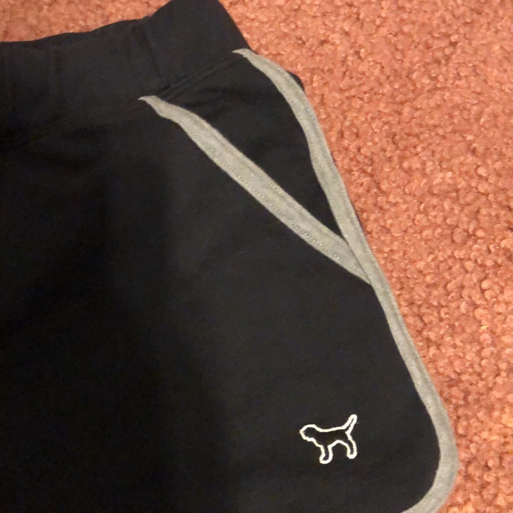 Victoria Secret PINK Shorts - Picture 2 of 7